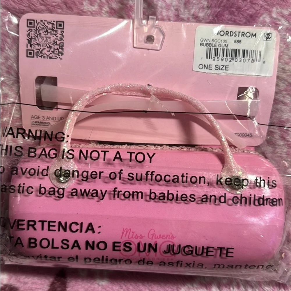 NWT Miss Gwen’s OMG Accessories Sunglasses & Hard Case Unicorn Set with handle.